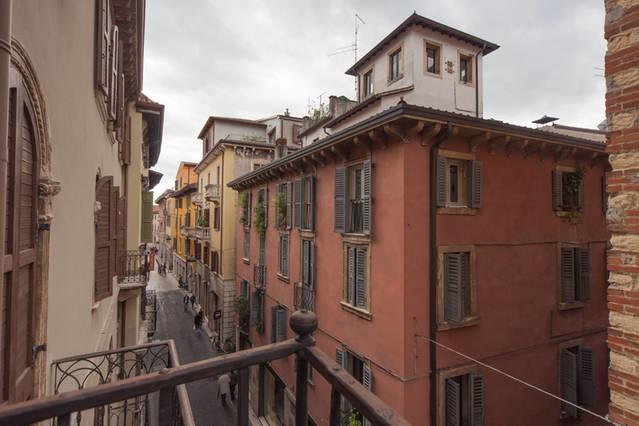 Apartament Deluxe Quattro Spade Verona Kültér fotó